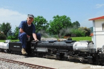 G5比例的大男孩 Bigboy 4-8-8-4 蒸汽动力火车模型（上）